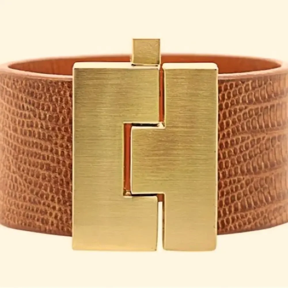 Lizard Jigsaw Cuff, Bracelet. Cognac colored lizard cuff bracelet Leigh… - Picture 1 of 7